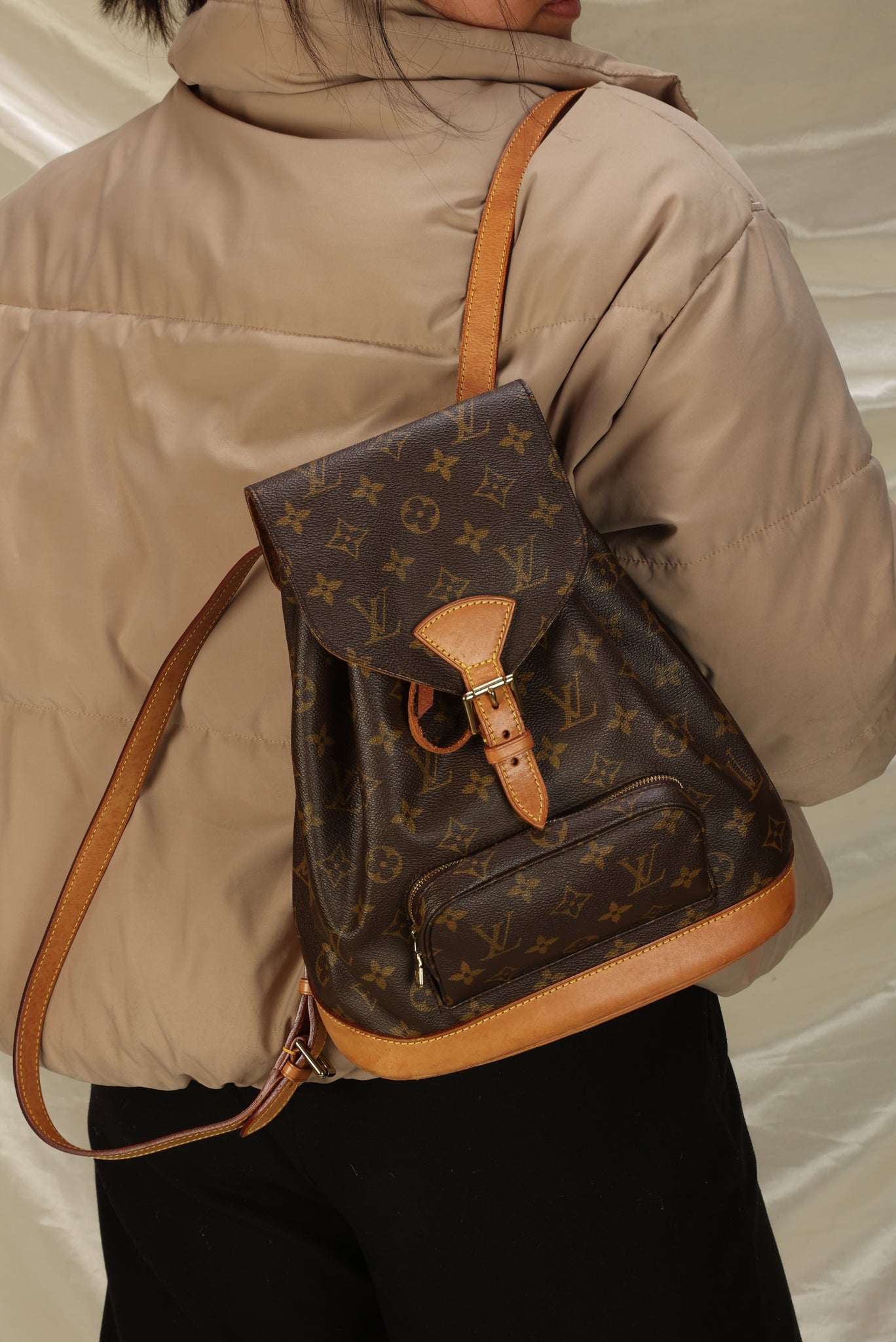 Louis Vuitton Montsouris MM Backpack – SFN