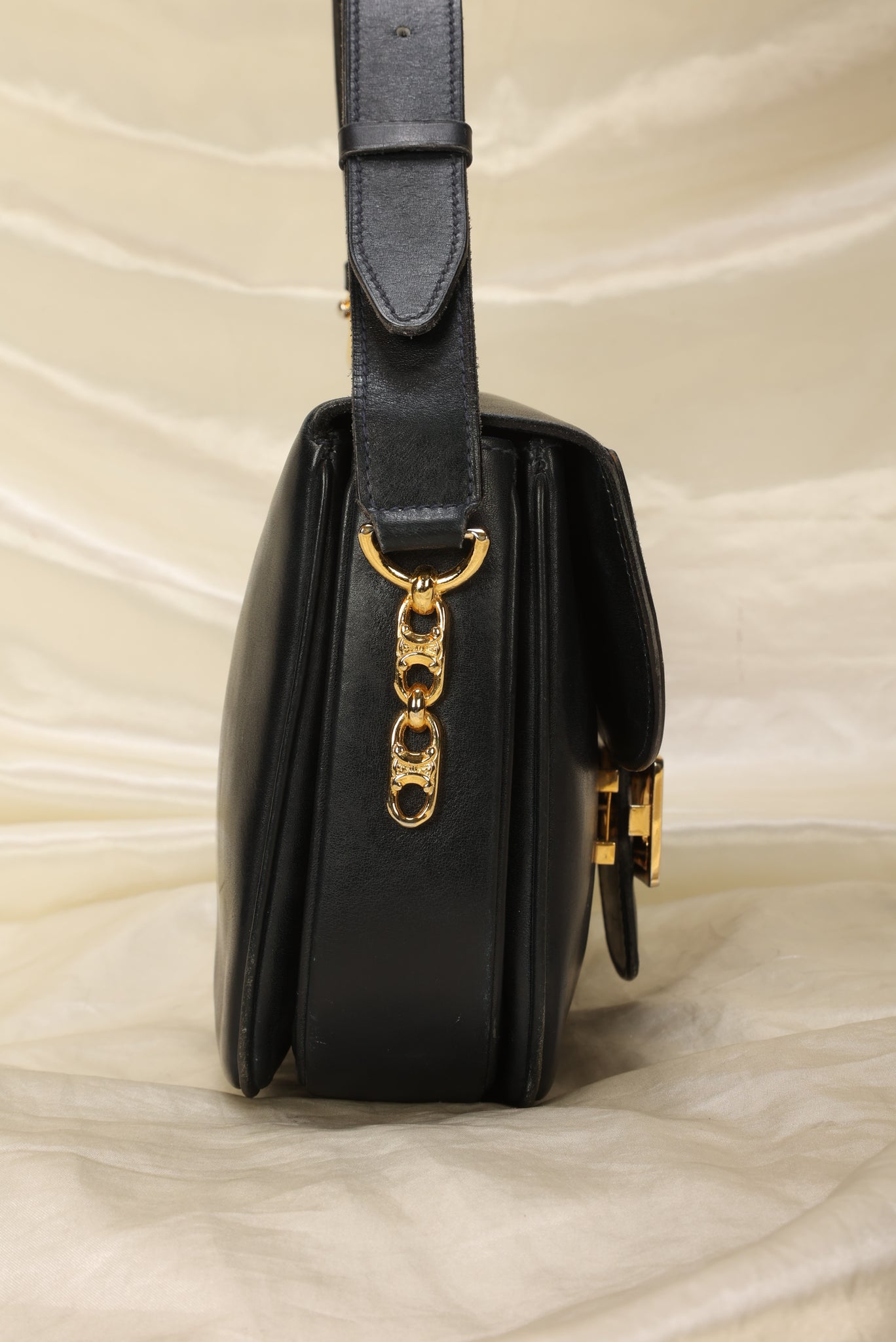 Celine Cuir Triomphe Shoulder Bag – SFN