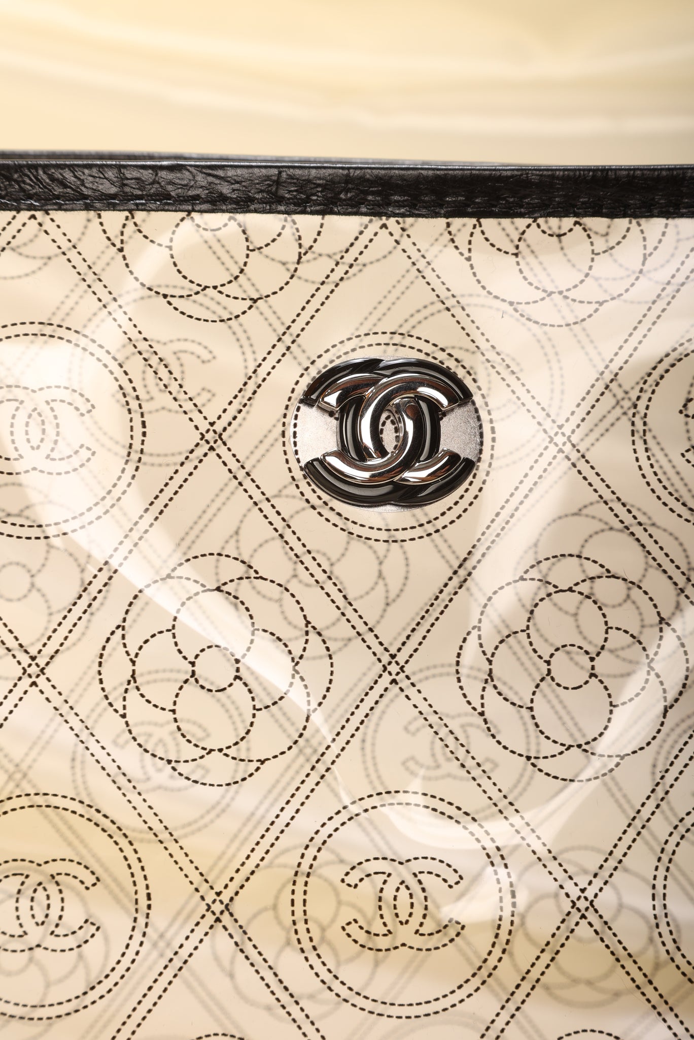 Limited Edition Chanel Patent 2018 Camellia Bucket Bag