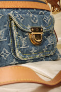 Handbag Louis Vuitton Blue in Denim - Jeans - 31034792