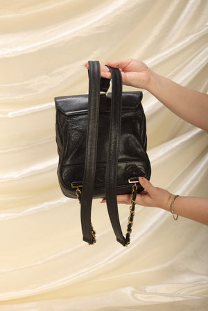Chanel Drawstring Vintage Caviar Black Leather Backpack For Sale