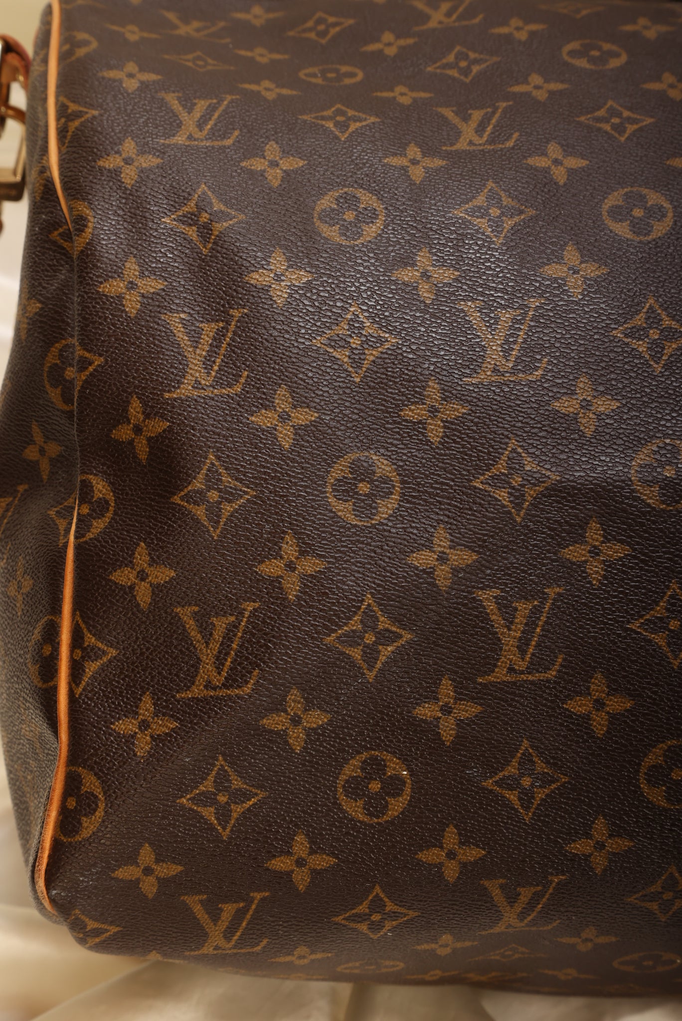 Louis Vuitton Bandouliere 55 Keepall
