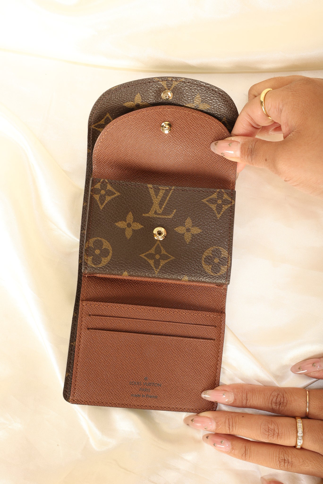 Louis Vuitton Monogram Flap Card Holder Chain Brown