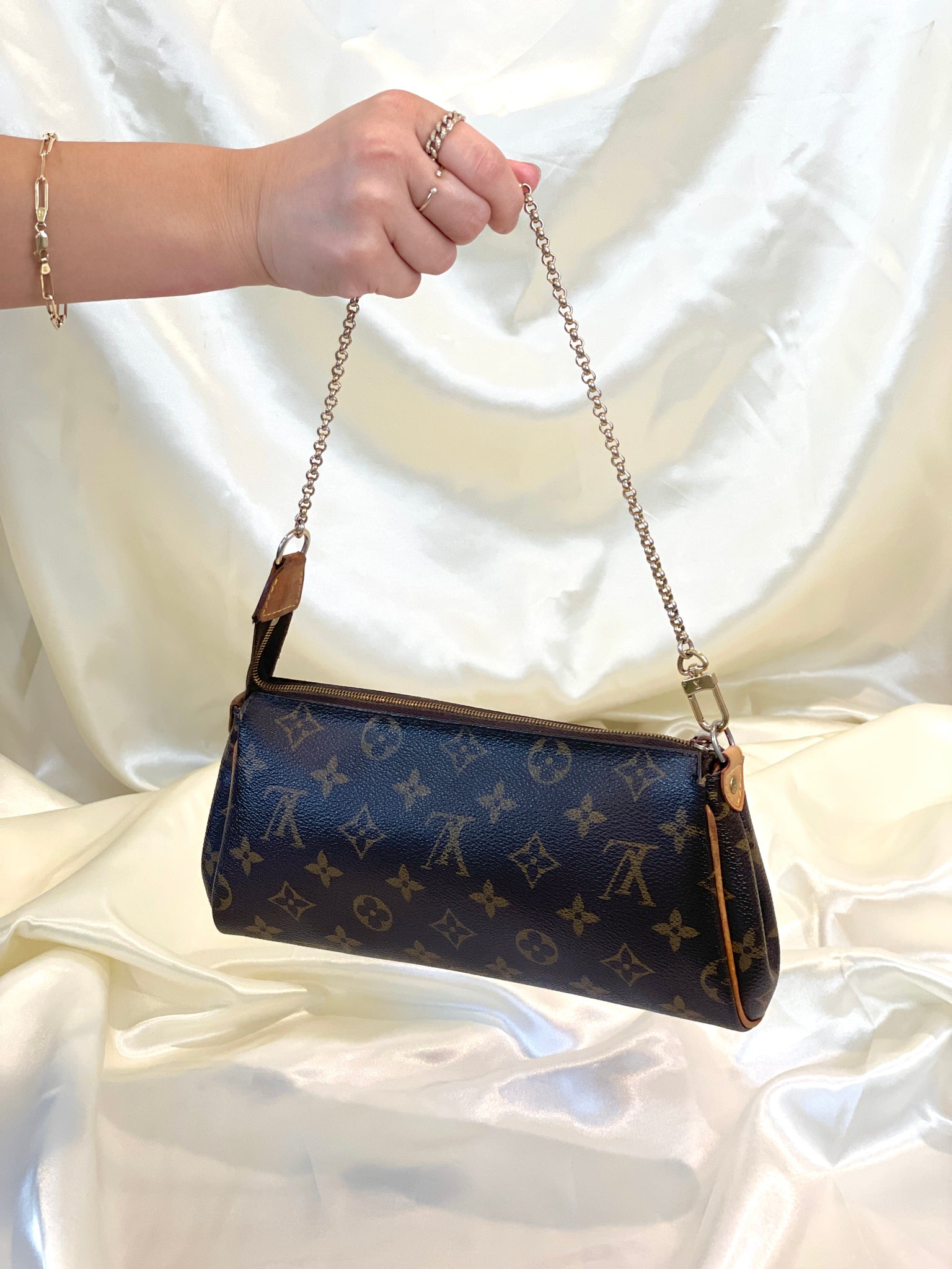 Louis Vuitton Eva Bag – SFN