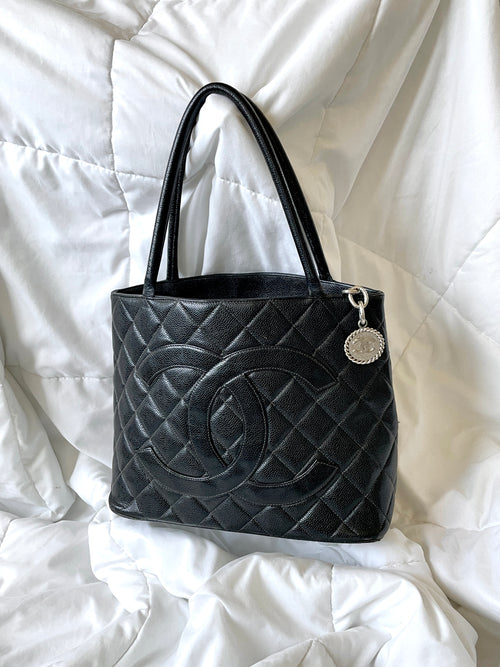 Pre-owned Chanel Caviar Supermodel Tote Bag In Black