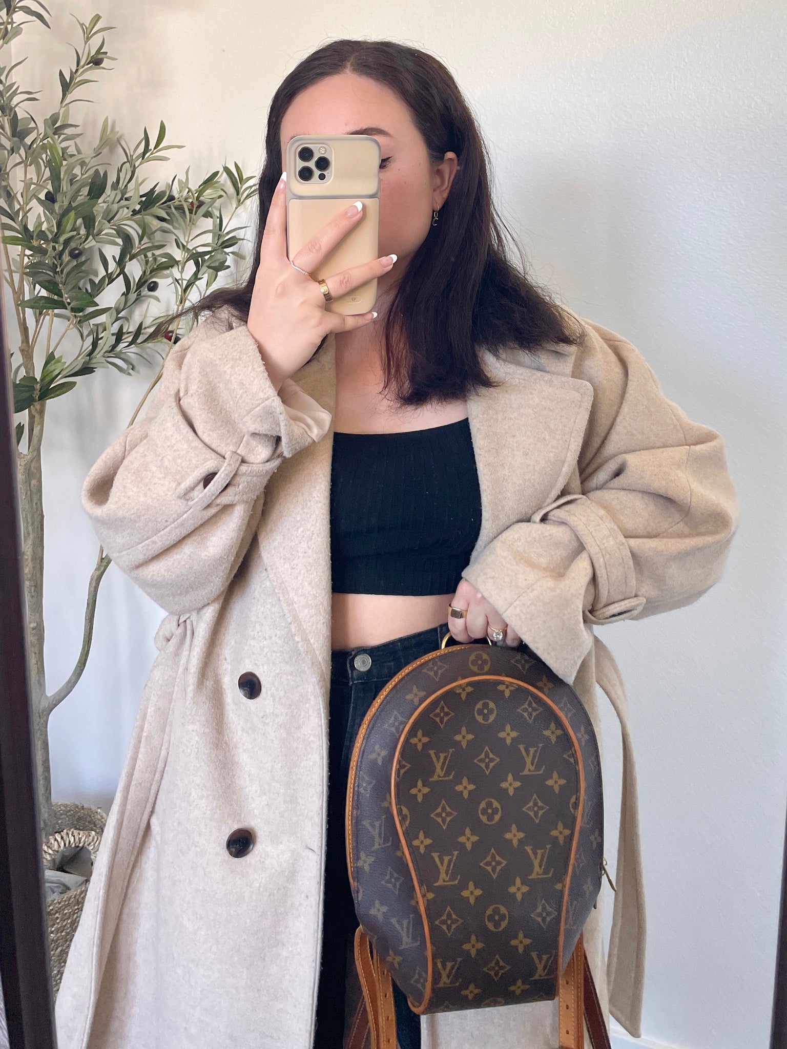 louis vuitton ellipse backpack outfit