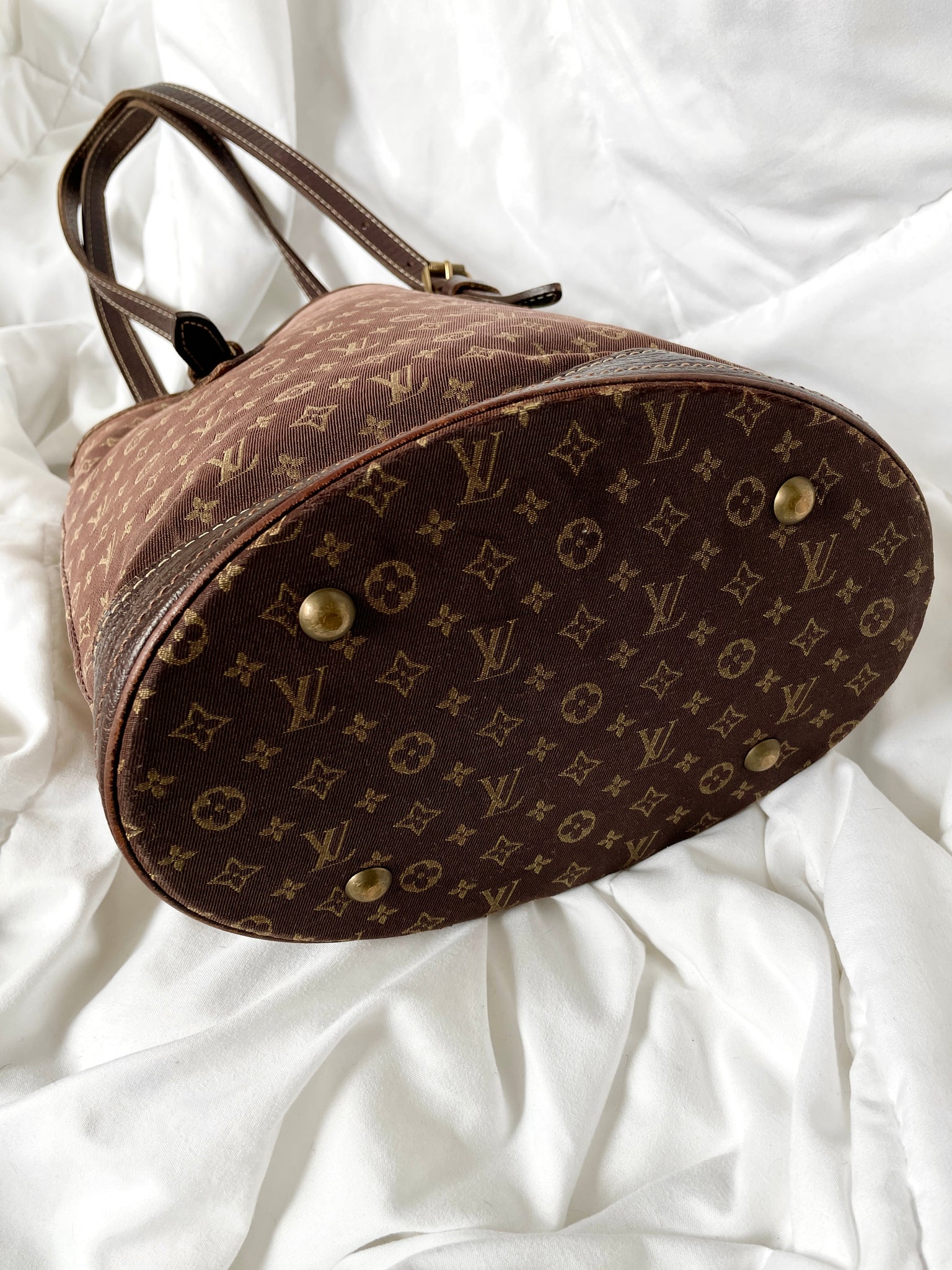 Louis Vuitton Petit Bucket Bag Mini Lin at 1stDibs