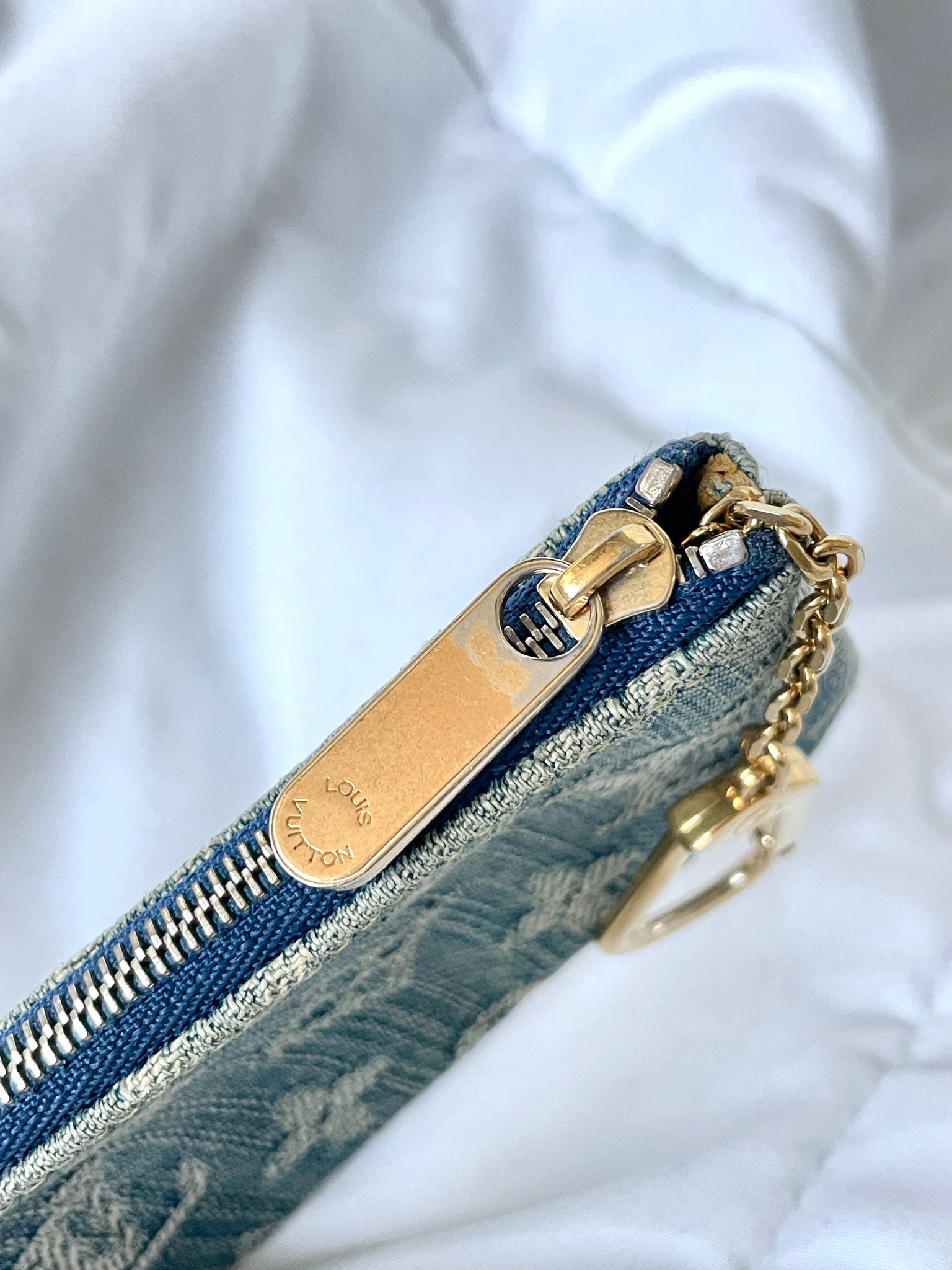 Louis Vuitton Key Pouch Denim Dark Blue - LVLENKA Luxury Consignment